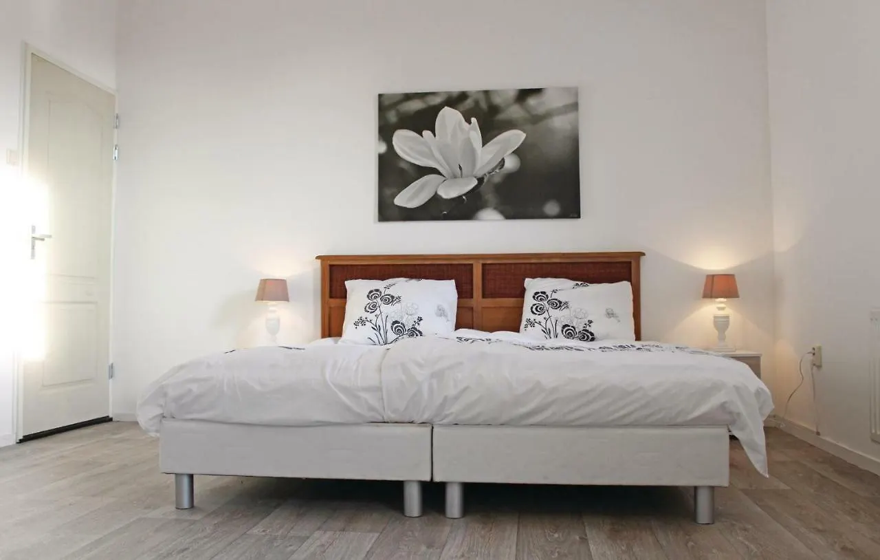 Two-Bedroom Holiday home in De Meern Utrecht Nederland